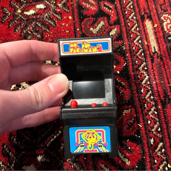 3/$10 Mini Miss Packman Machine (actually works) - Picture 4 of 4